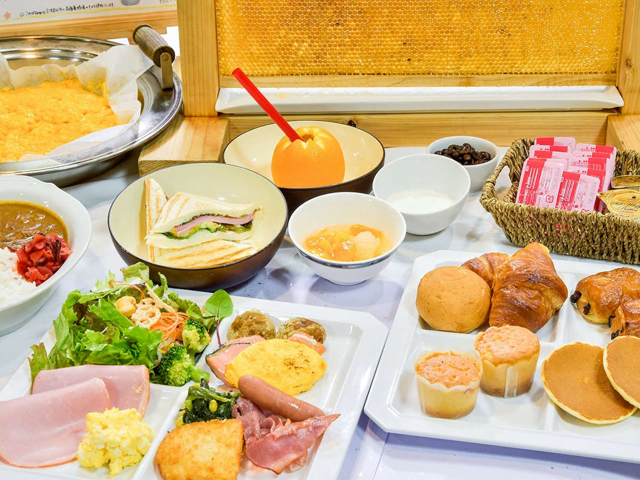 栄養満点の朝食バイキング（洋食）